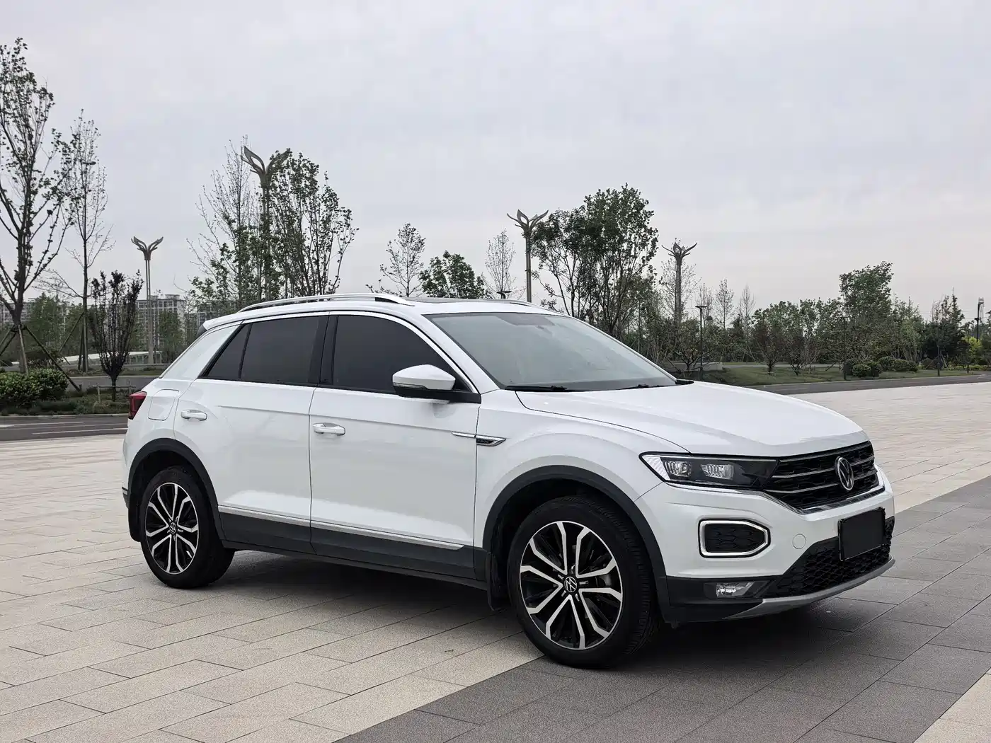 Volkswagen T-ROC 2021 280TSI DSG 2WD Comfort Smart Connect Edition фото 3