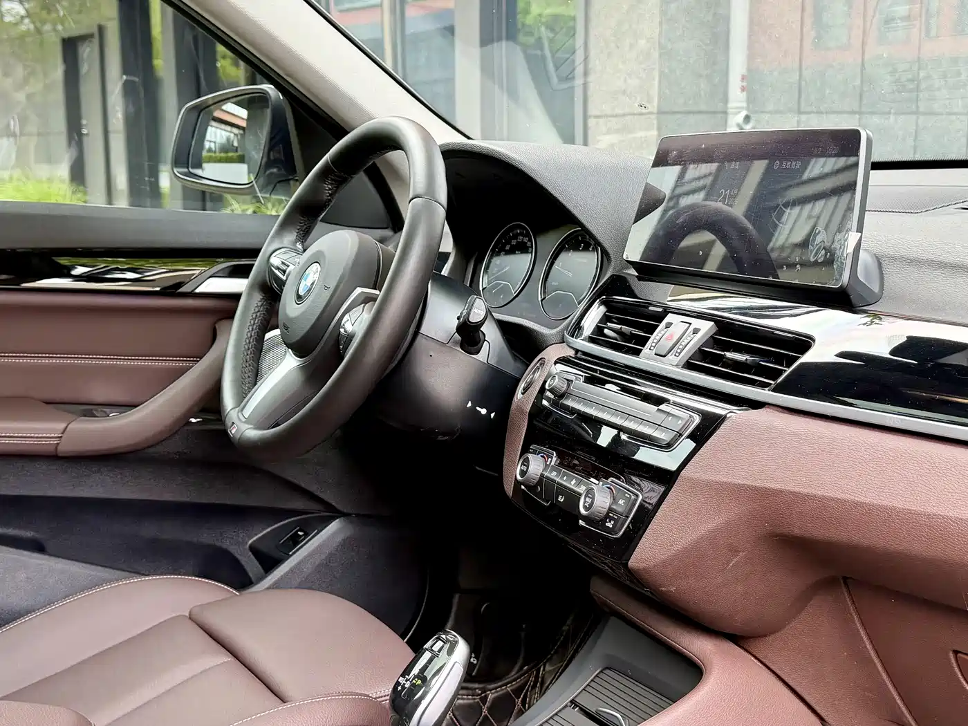 BMW X1 2021 sDrive25Li Leading фото 8