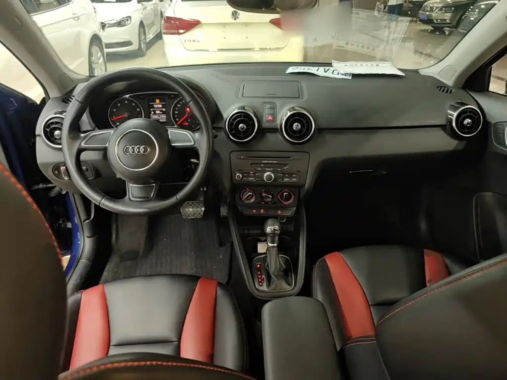 Фото 10 - Audi A1