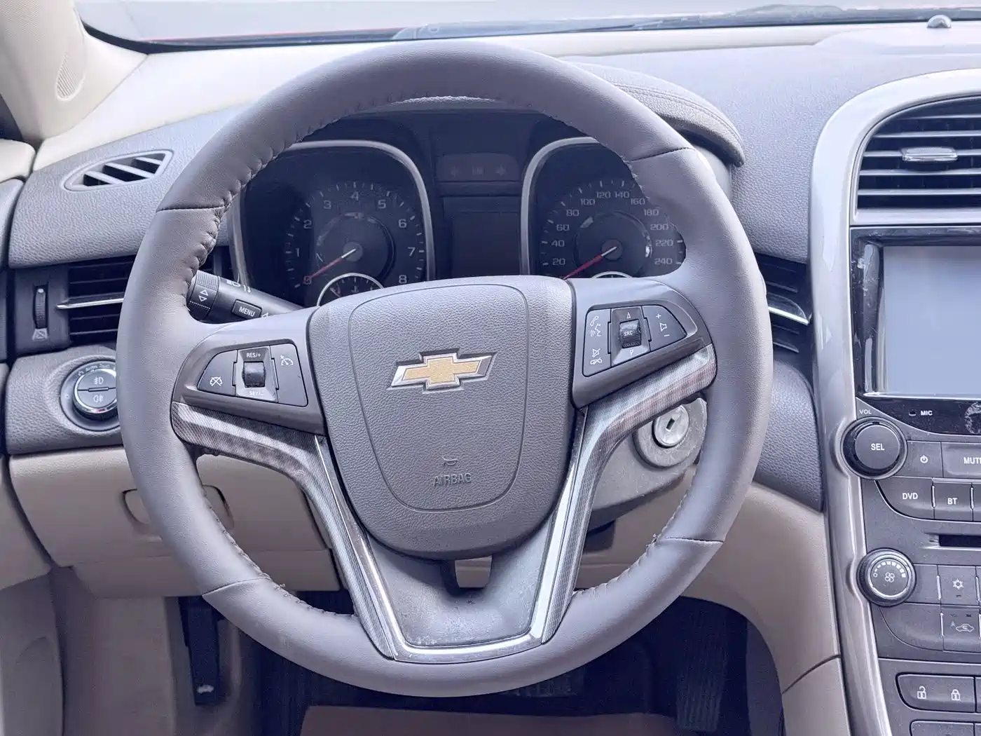 Chevrolet Malibu 2013 2.4L Automatic Luxury Edition фото 16