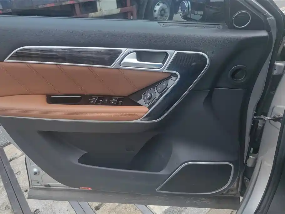 Haval H6 Coupe 2015 Model Blue Label 2.0T Manual 2WD Elite фото 7