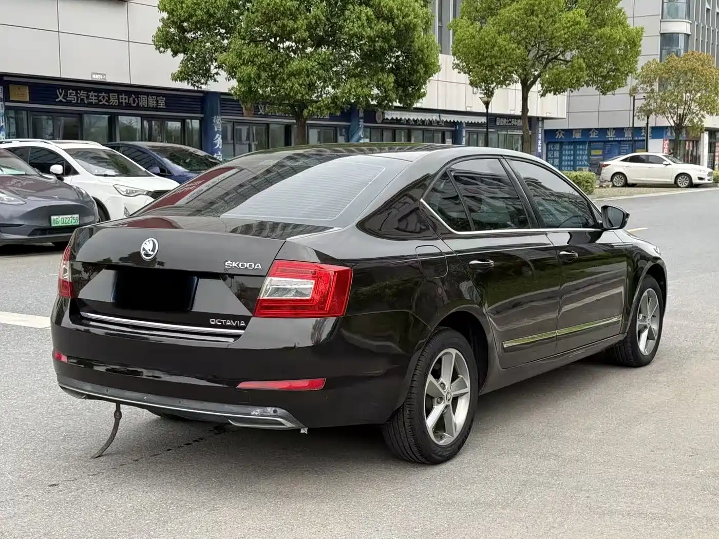 Škoda Octavia 2016 1.6L Automatic Smart Edition фото 9