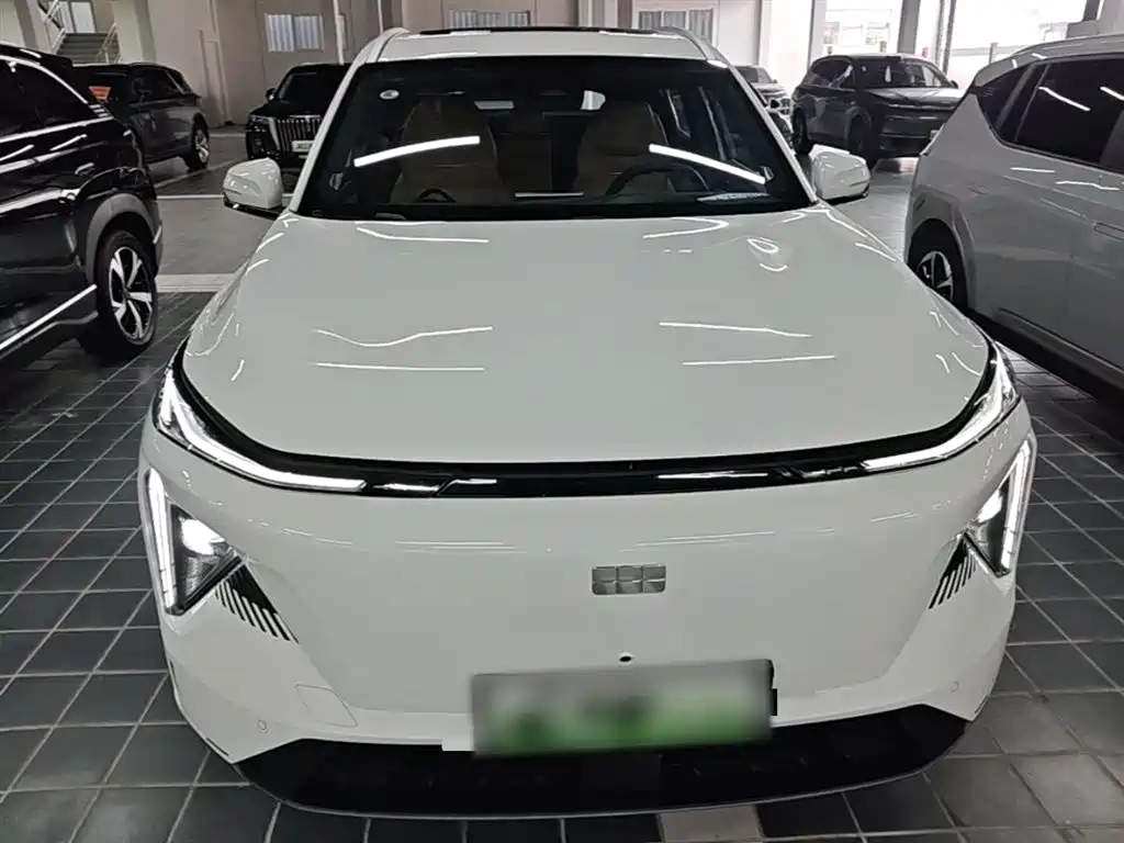 Geely Galaxy Galaxy L7 2023 1.5T 115km Starship фото 3