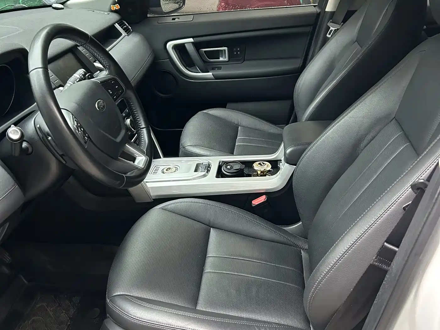 Land Rover Discovery Sport 2018 240PS HSE Edition фото 11