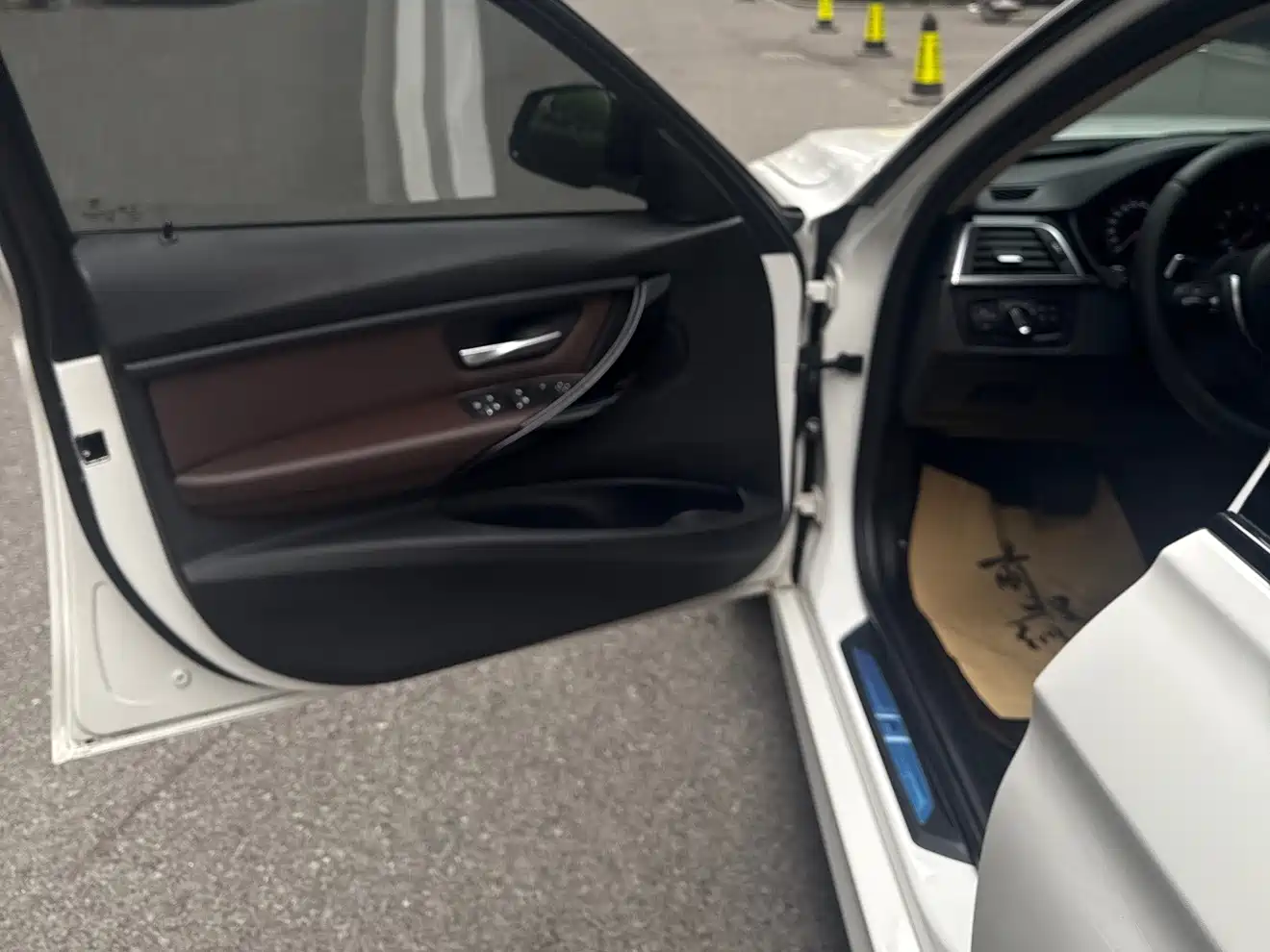 BMW 3 Series 2018 320Li Leading M Sport Package фото 8
