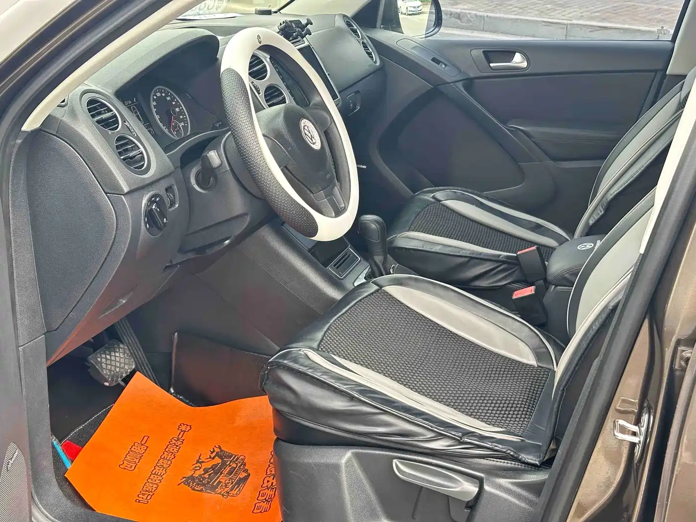 Volkswagen Tiguan 2015 1.8TSI Automatic 2WD Trendline фото 4