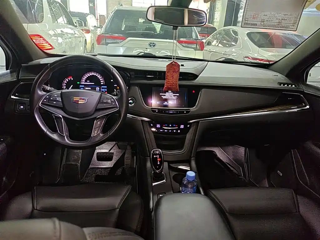 Cadillac XT5 2018 28E AWD Technology Model фото 10