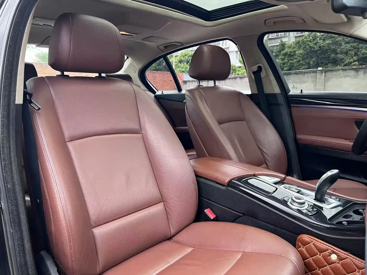 BMW 5 Series 2014 520Li Elegance фото 17