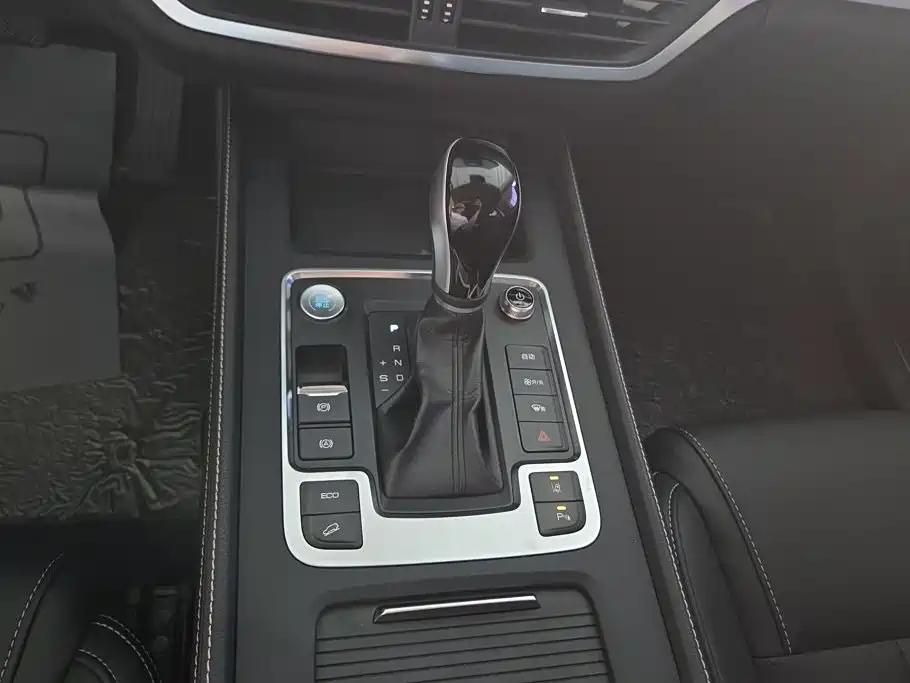 BYD Tang 2019 2019 2.0T Automatic Smart Connect Noble 7-seater China VI