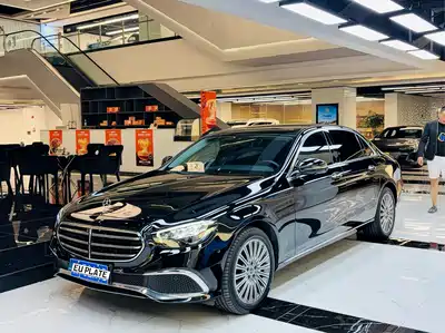 Mercedes-Benz E