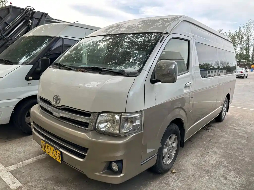 صورة 1 - Toyota HIACE