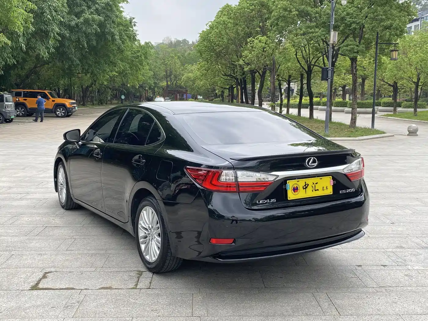 Lexus ES 2015 200 Elite Edition фото 9