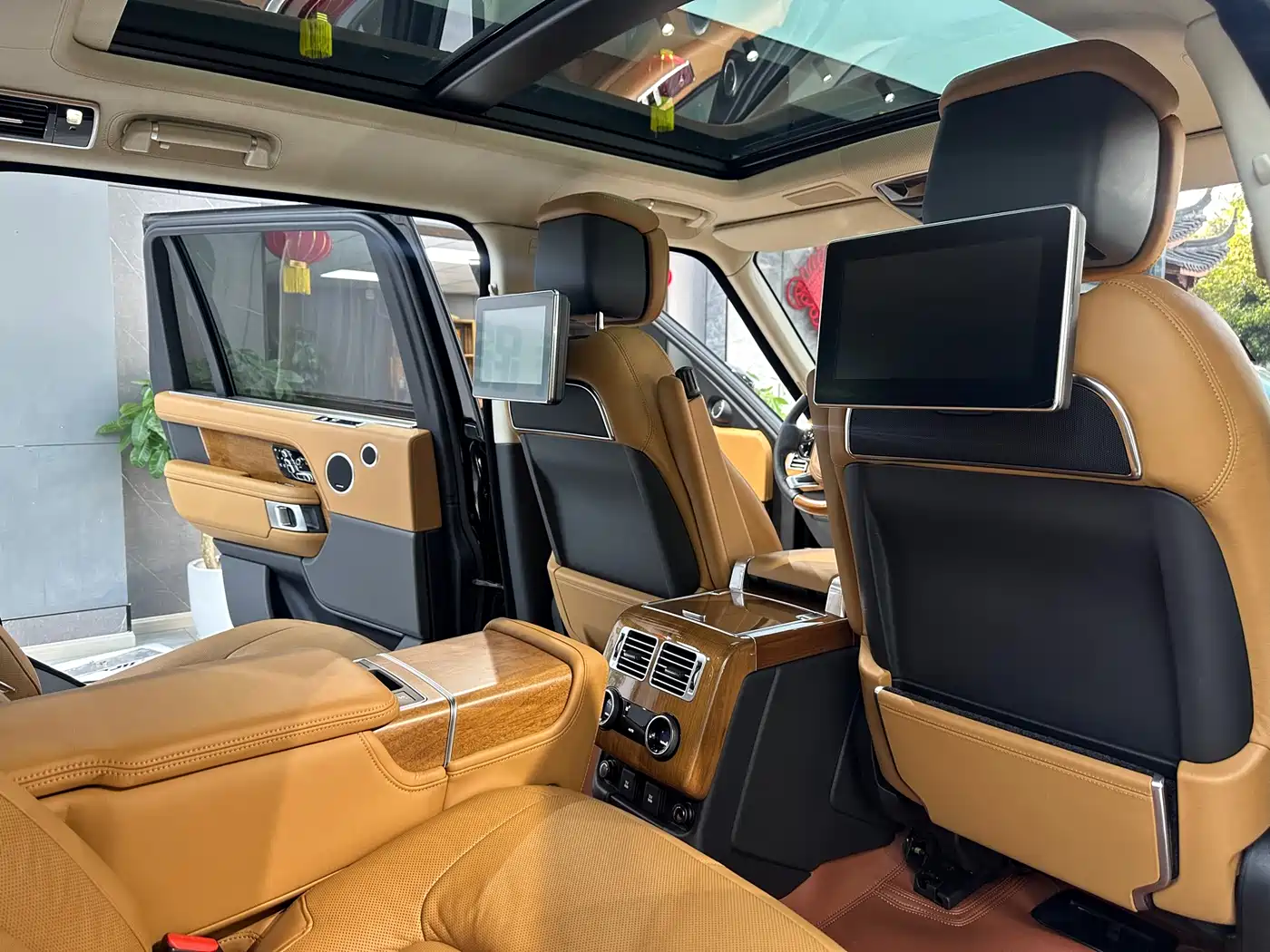 LAND ROVER RANGE ROVER