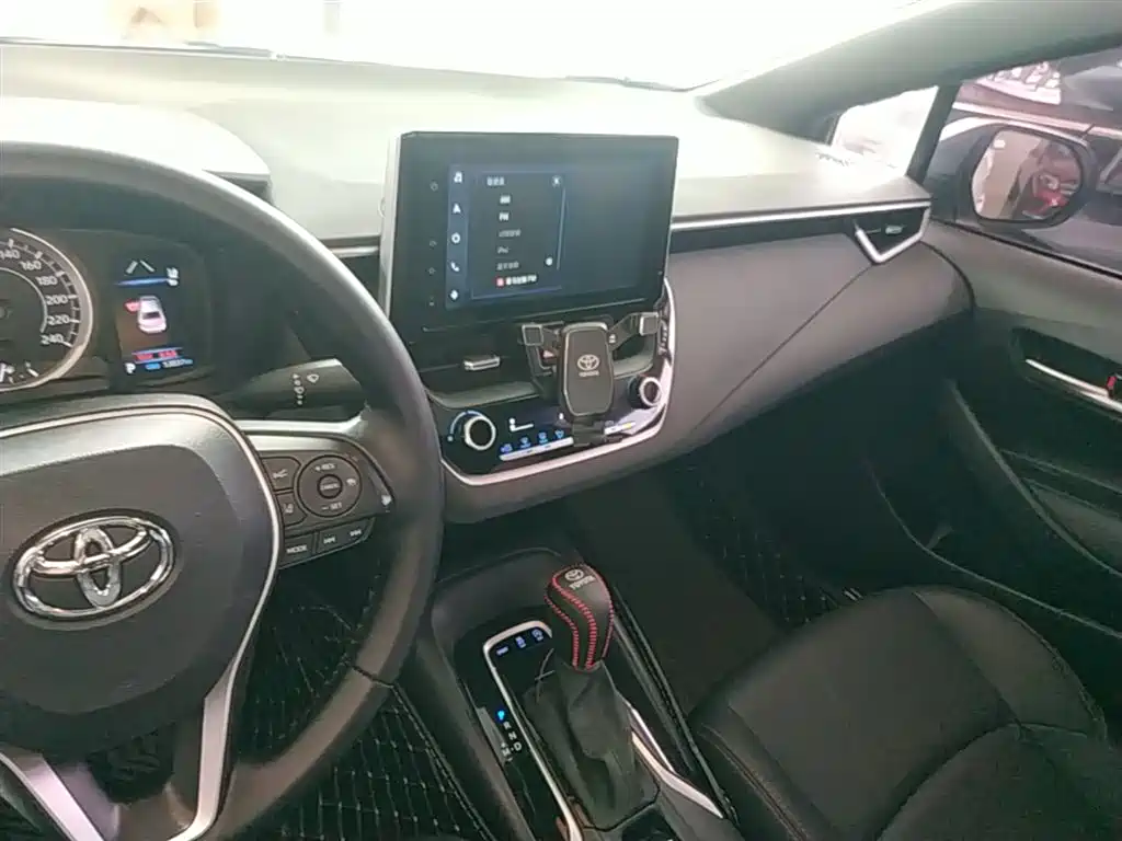 Toyota Levin 2021 185T CVT Luxury Edition фото 13
