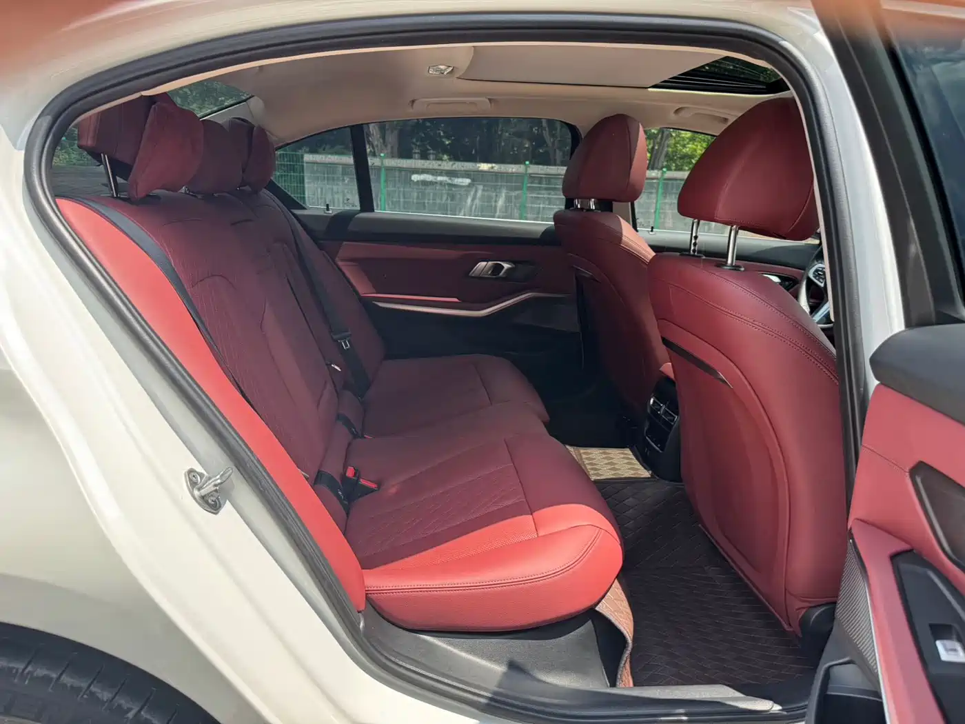 BMW i3 2022 eDrive 35 L фото 8