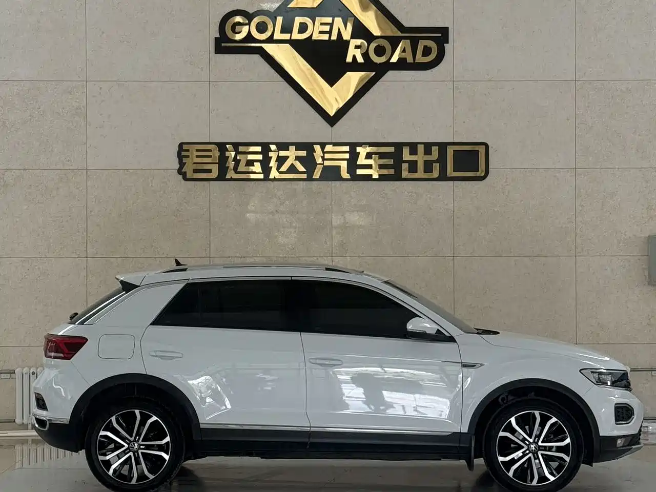 Volkswagen T-ROC 2022 280TSI DSG 2WD Comfort PLUS фото 3