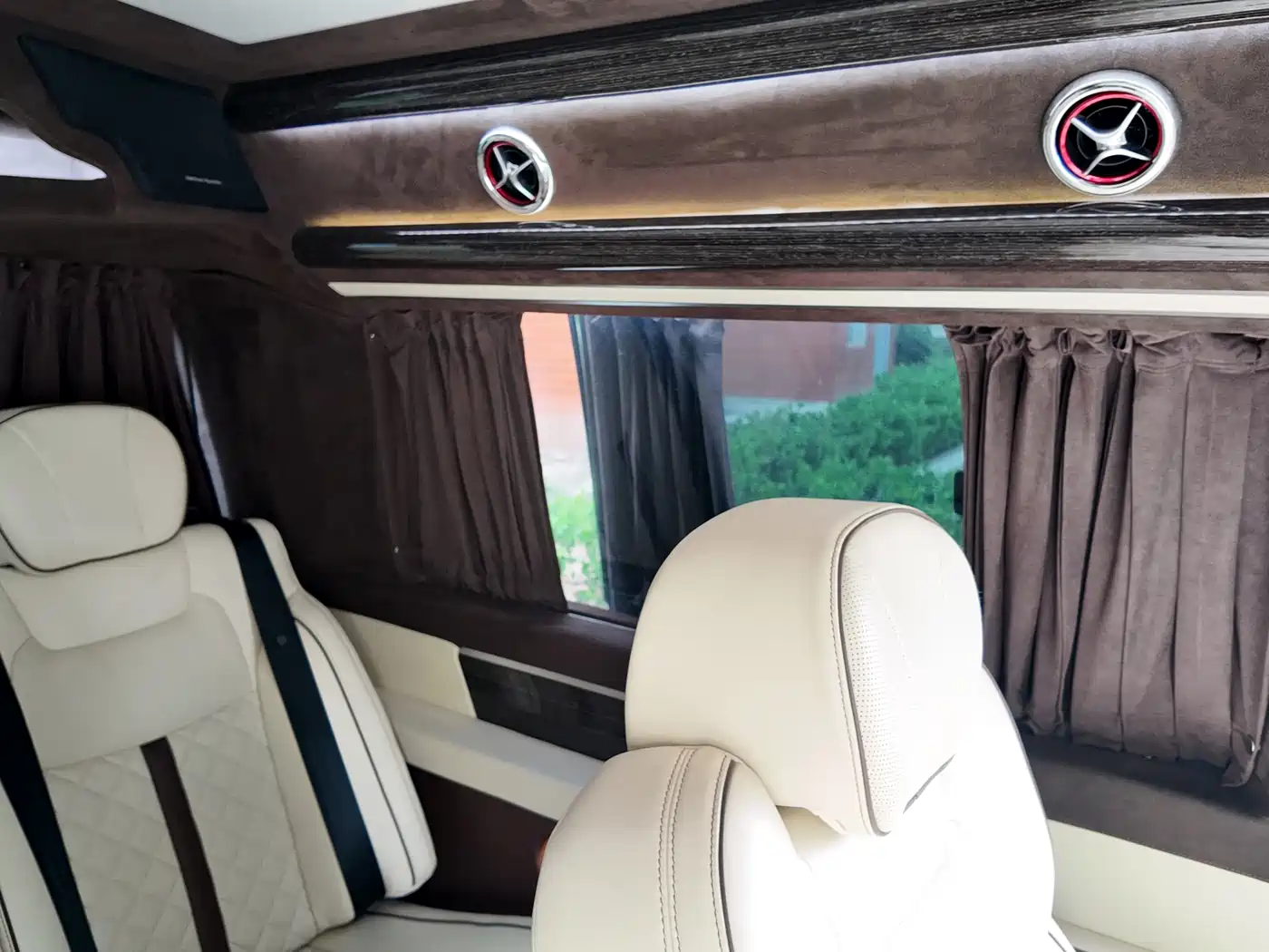 Volkswagen Caravelle 2018 2.0TSI 4WD Luxury Edition 7-Seater фото 25