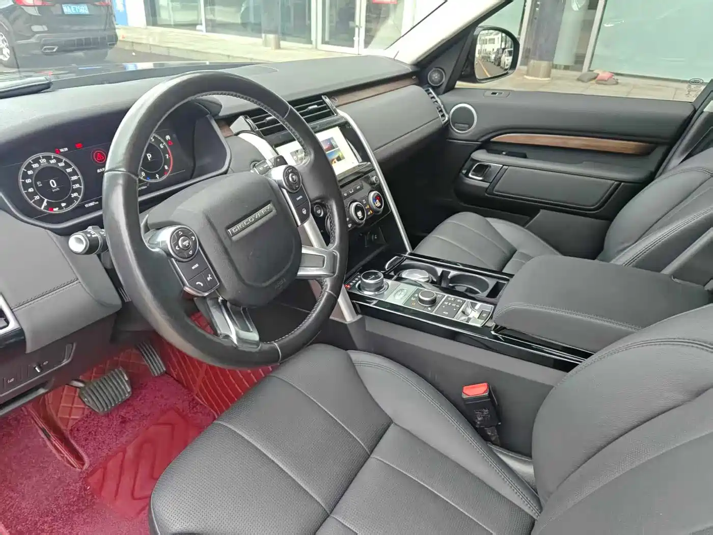 Фото 12 - Land Rover Discovery