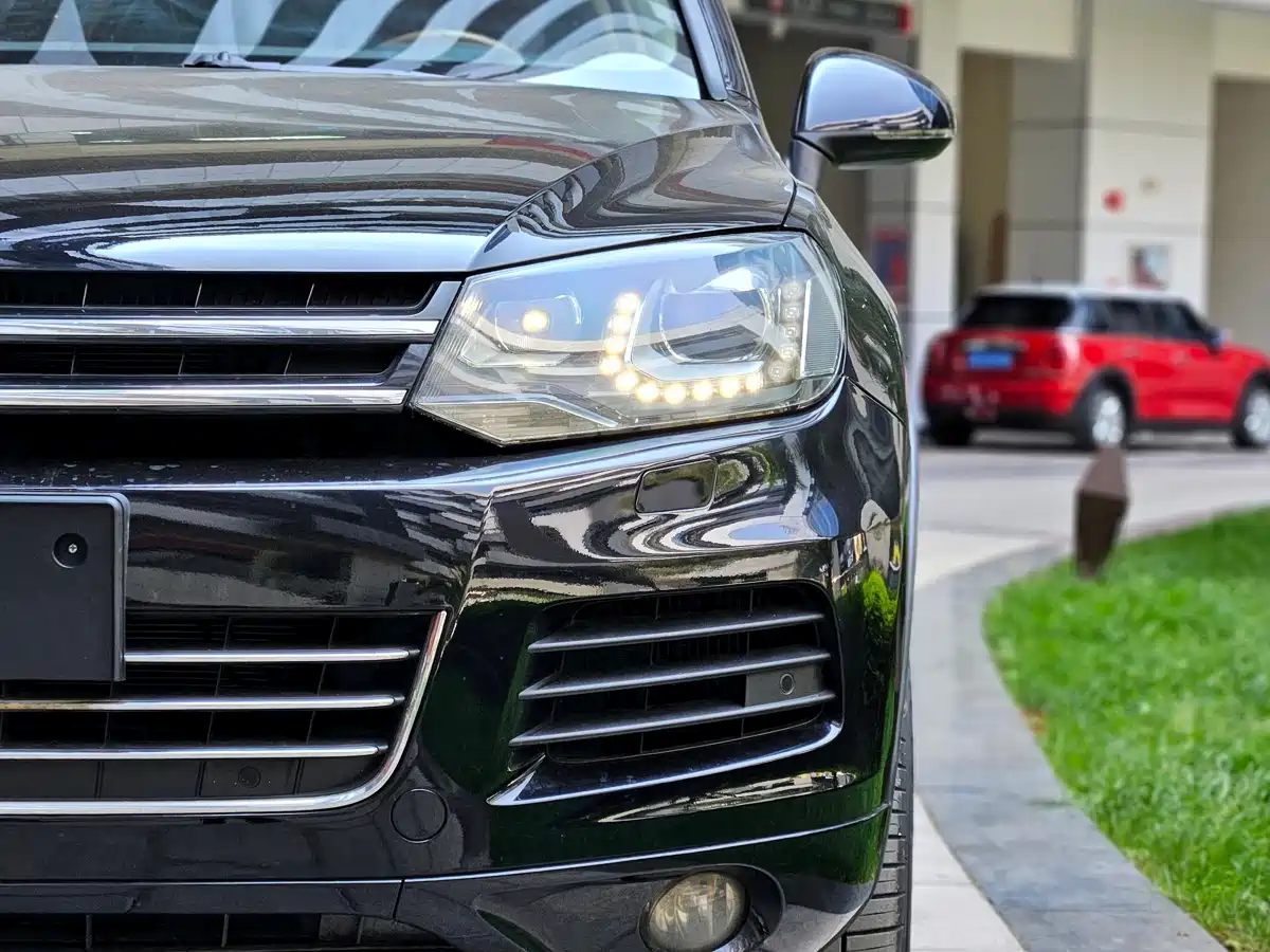 Volkswagen Touareg 2011 3.0TSI Comfort фото 23