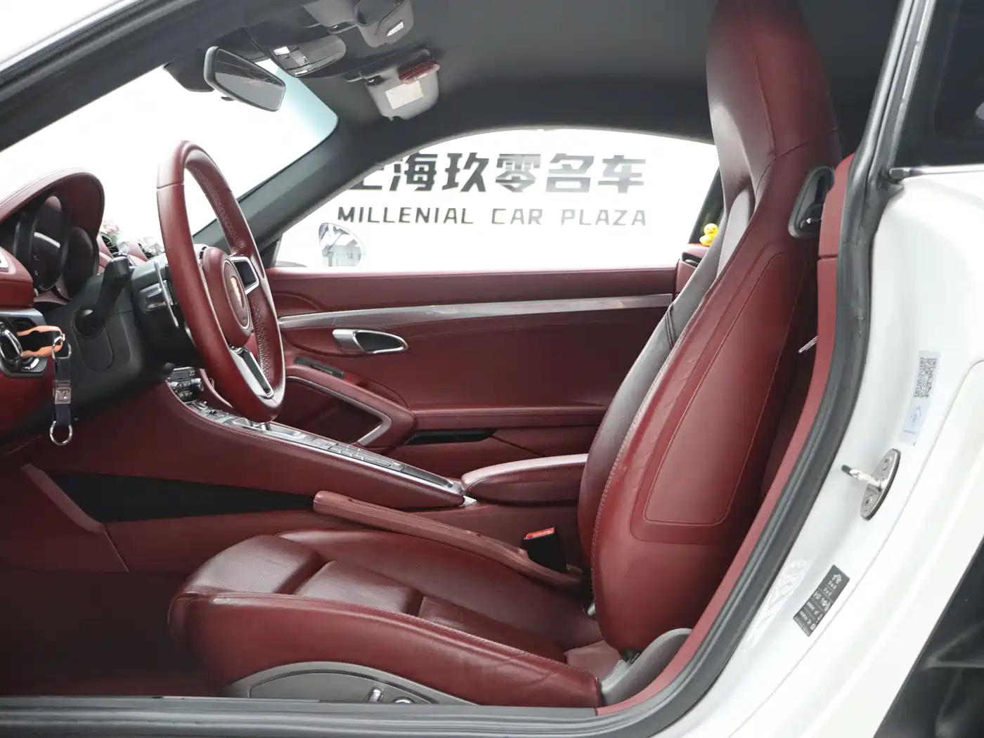 Porsche 718 2018 Cayman 2.0T фото 18