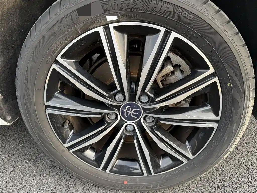 BYD Song MAX New Energy 2019 DM 1.5T Smart Connect Advance 7-seater China V фото 7
