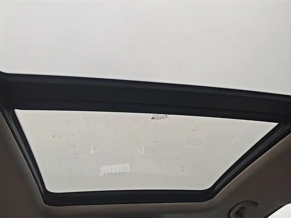 Chevrolet Equinox 2018 535T Automatic Galloping Edition фото 18