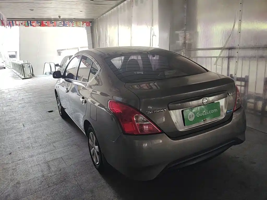 Nissan Sunny 2016 2015 1.5XE Manual Comfort