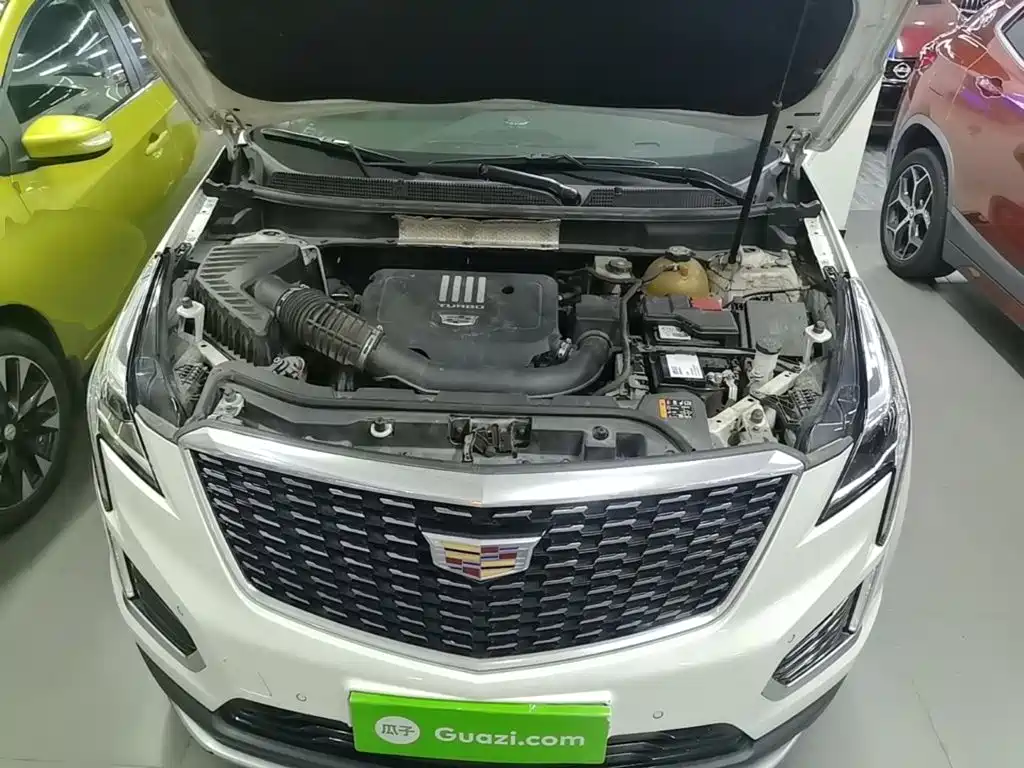 Фото 20 - Cadillac XT5