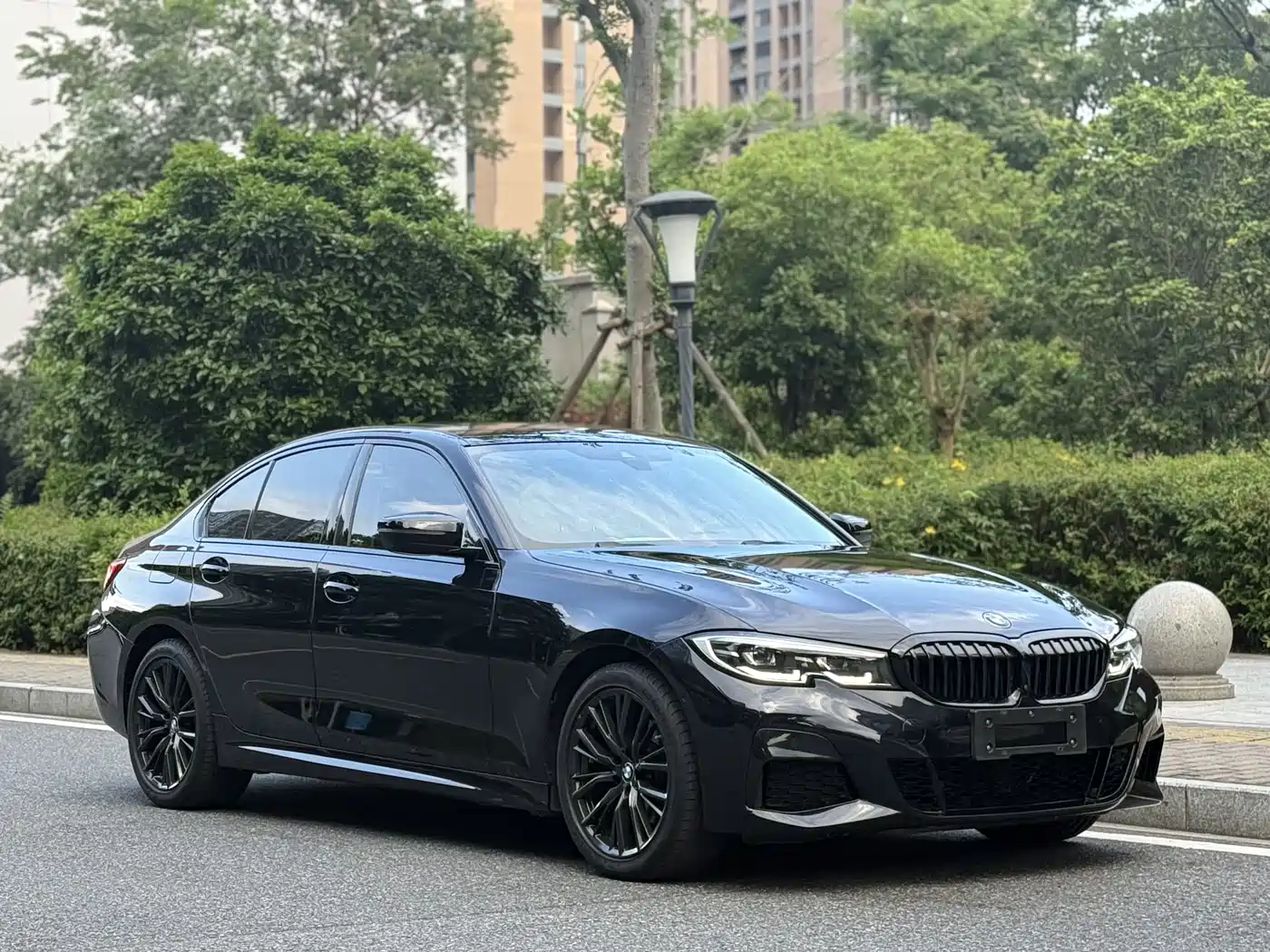 BMW 3 Series 2021 Facelift 325i M Sport Shadow Edition фото 3