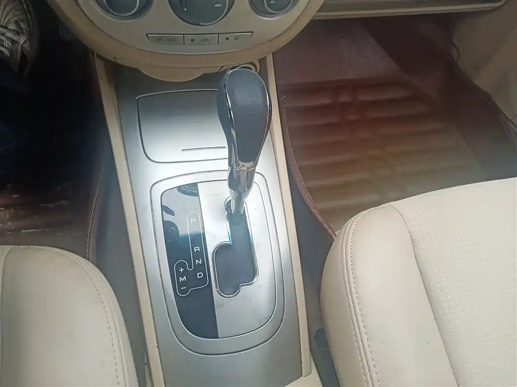 Buick Excelle 2013 1.5L Automatic Classic фото 14