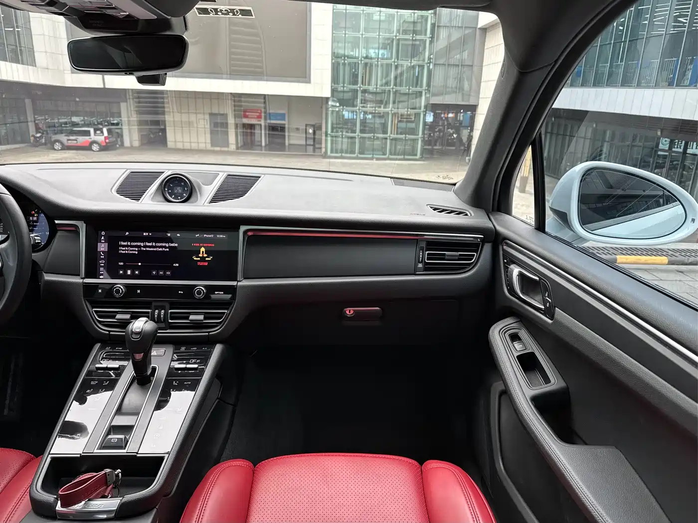 Porsche Macan 2022 Macan 2.0T фото 13