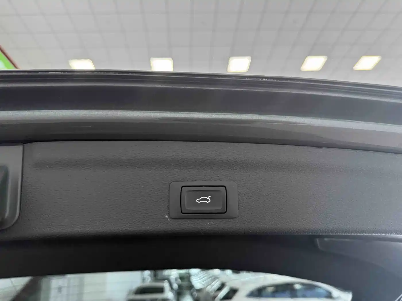 Фото 18 - Audi Q3