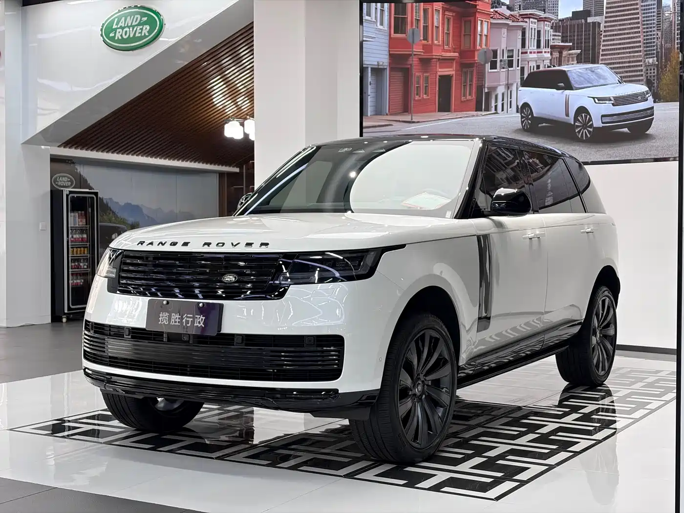 Фотография LAND ROVER RANGE ROVER
