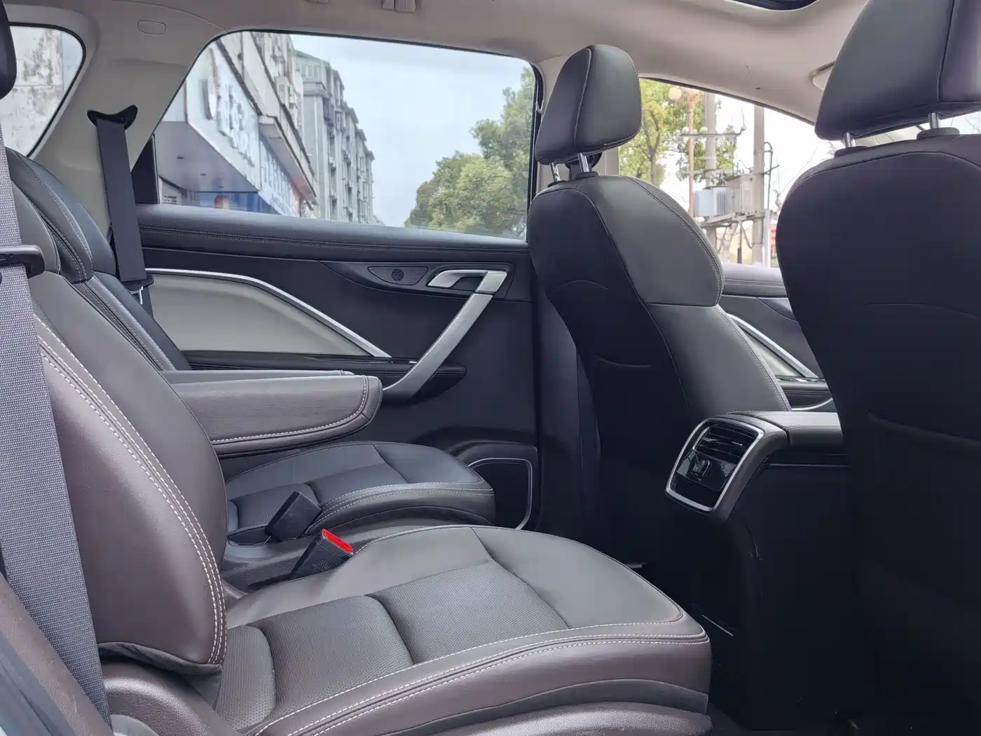 GEELY AUTOMOBILE JIAJIE