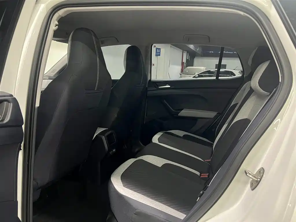 Volkswagen Tharu 2026 New Sharp 1.5L Advance Edition фото 10