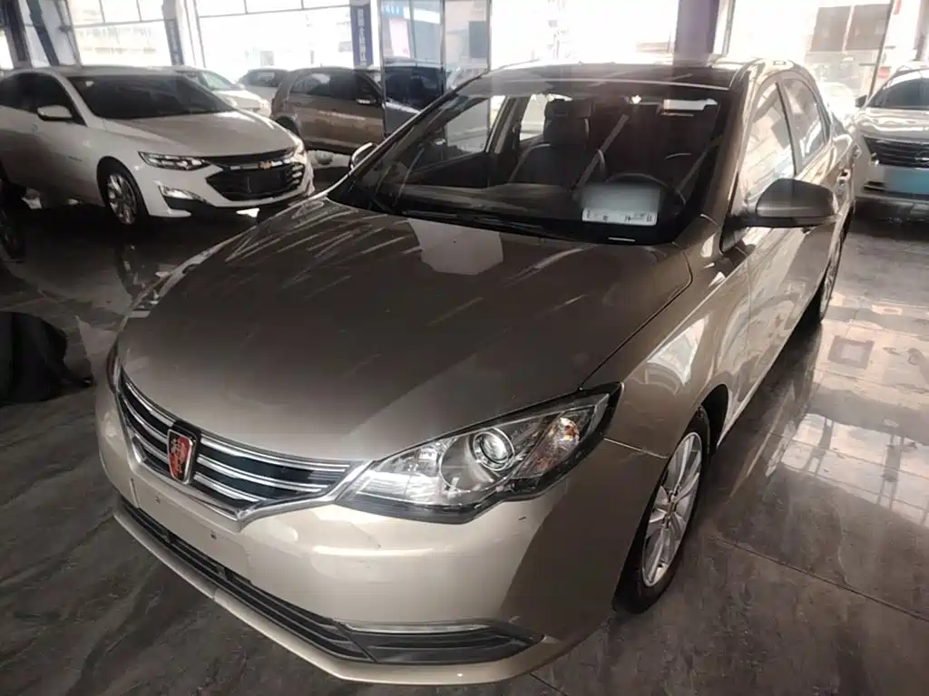 Фото 2 - Roewe 360