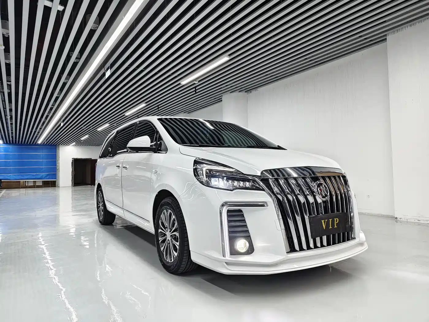 Buick GL8 2021 Land Business Class 652T Luxury фото 3