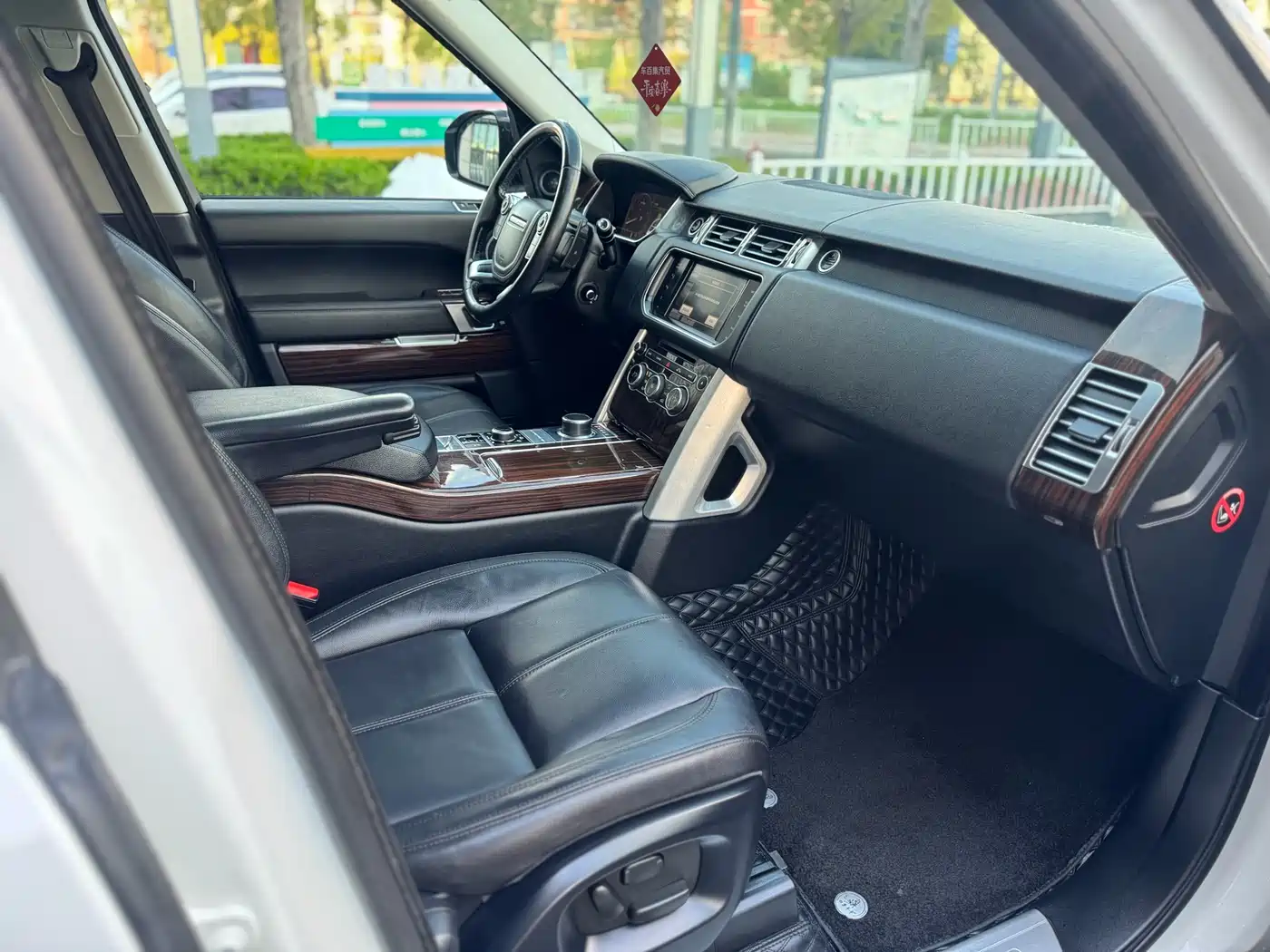 Land Rover Range Rover 2014 3.0 SC V6 Vogue фото 10