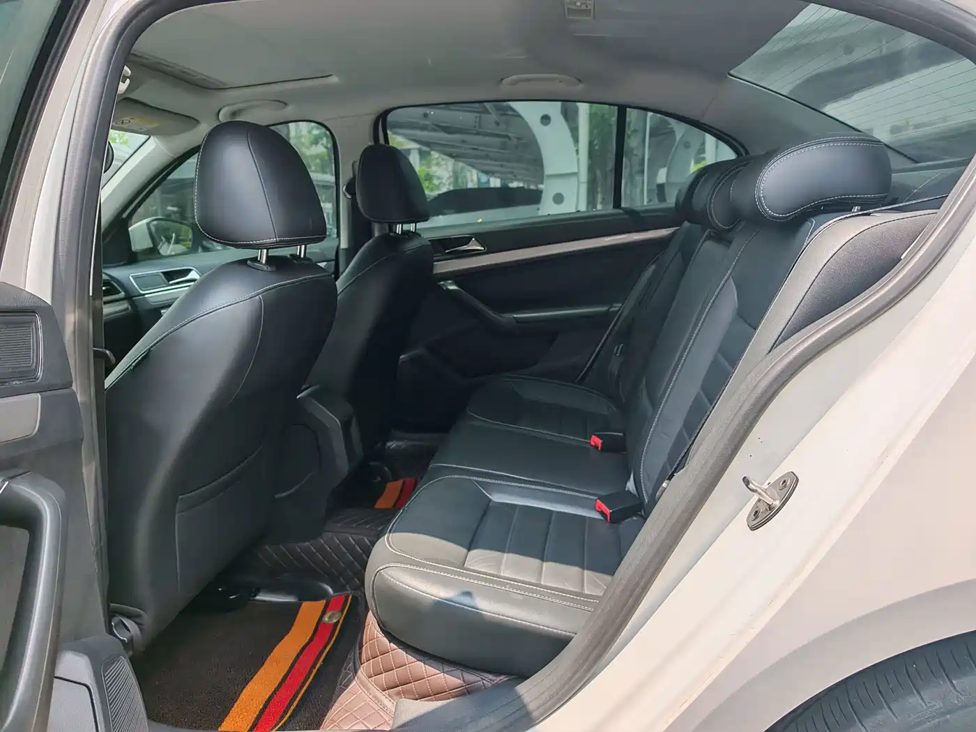 صورة 7 - Volkswagen Lavida