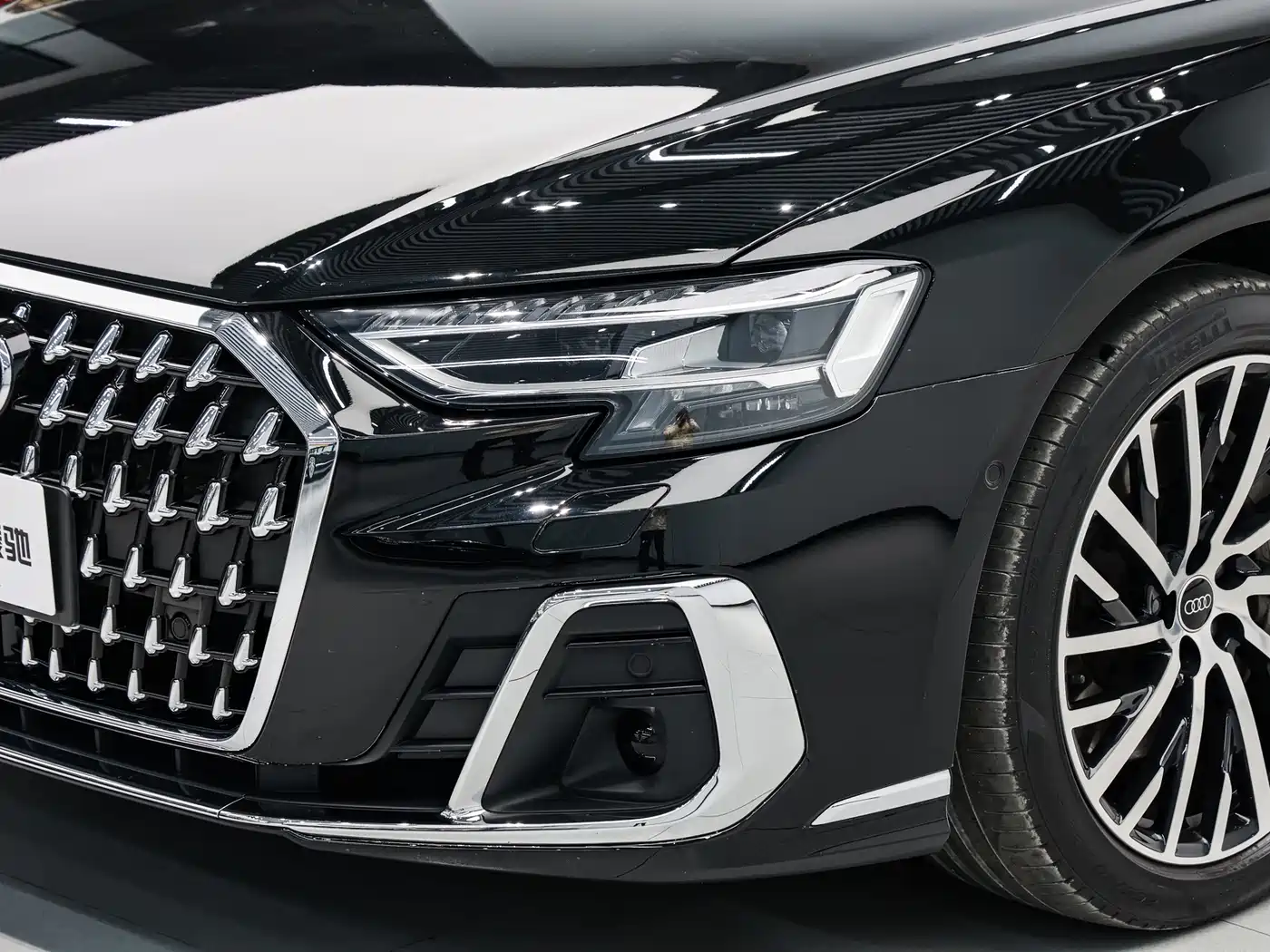 AUDI A8