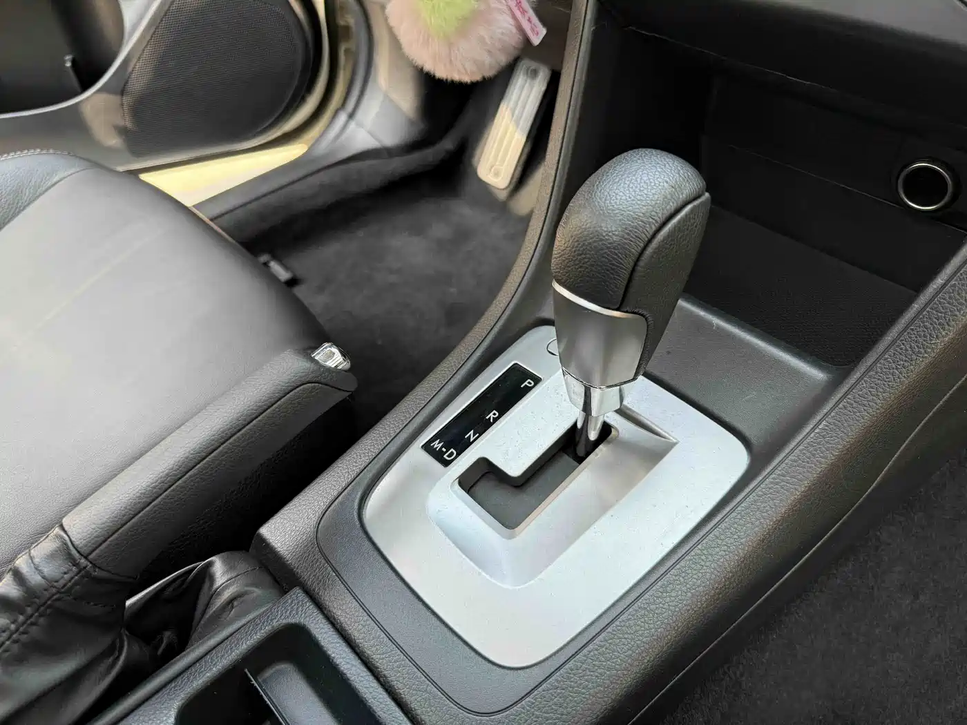 Subaru XV 2012 2.0i Luxury Edition фото 13