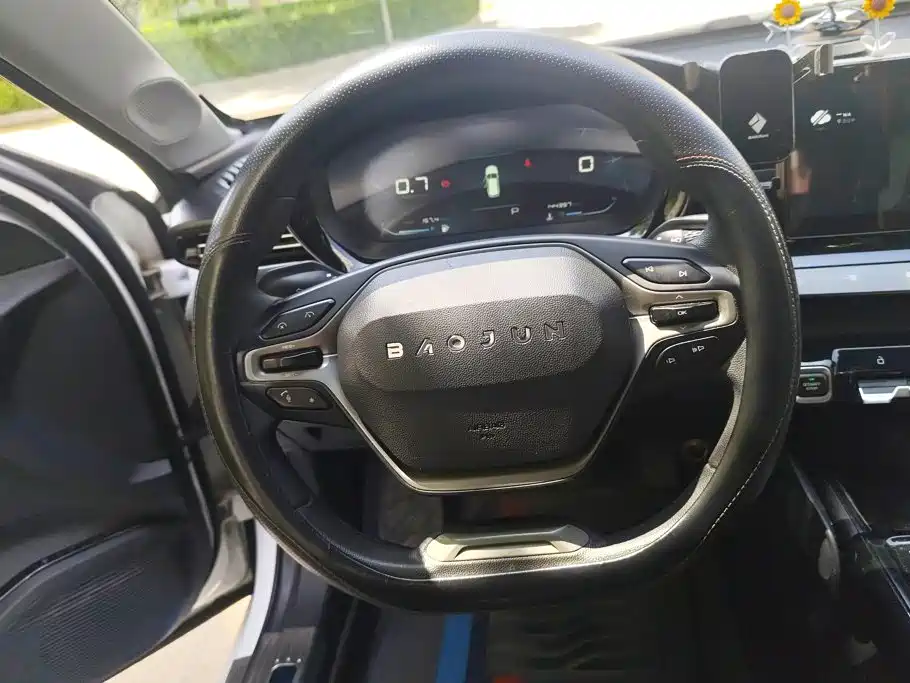 Baojun RC-5 2021 2020 RC-5W 1.5T CVT Zhiyao Luxury