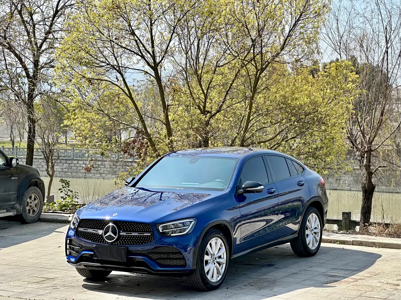 Mercedes-Benz GLC Coupe 2020 GLC 260 4MATIC Coupe SUV