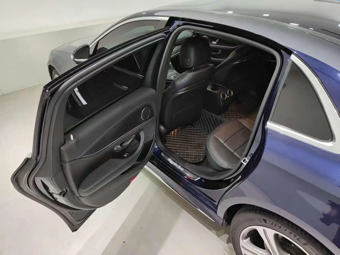 Mercedes-Benz E-Class 2019 E 260 L Sport фото 20