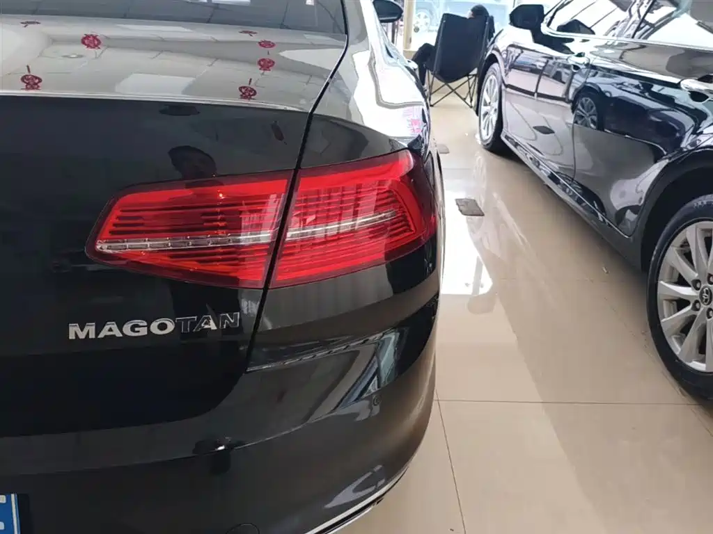 Volkswagen Magotan 2017 330TSI DSG Luxury фото 8