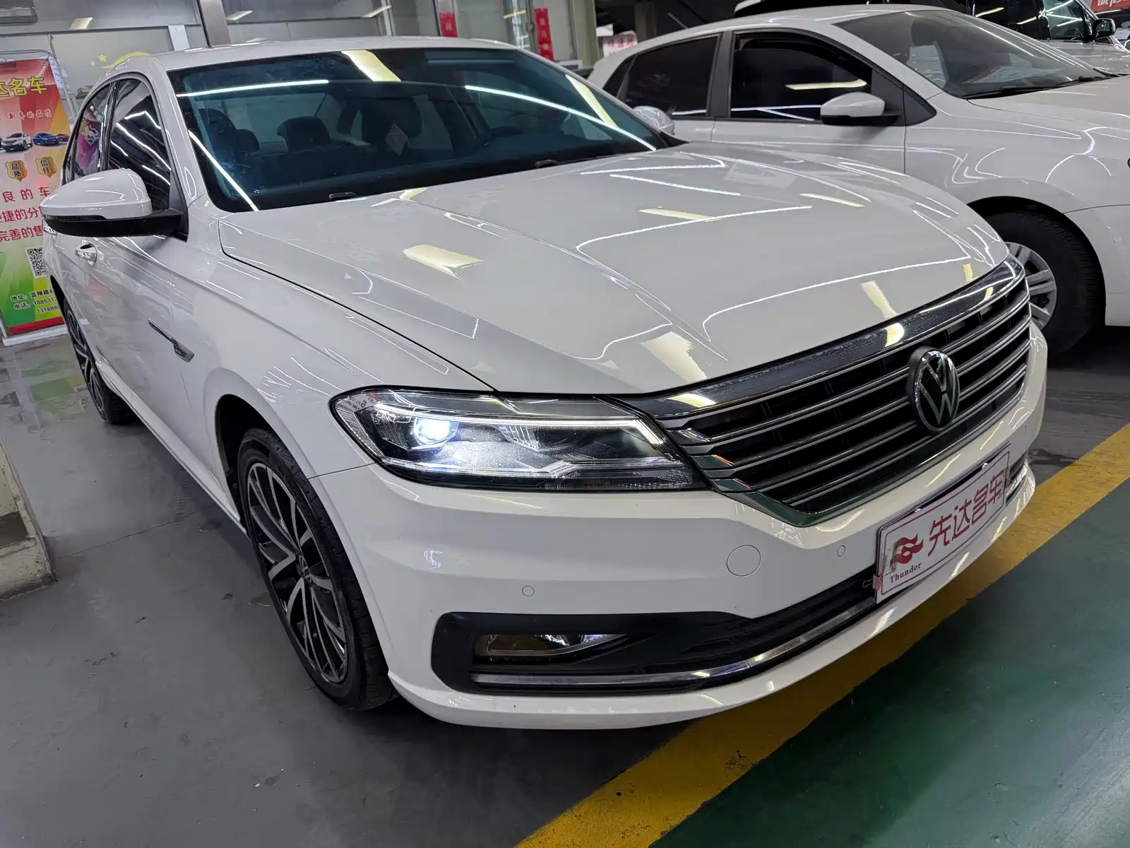 Photo 3 - Volkswagen Lavida