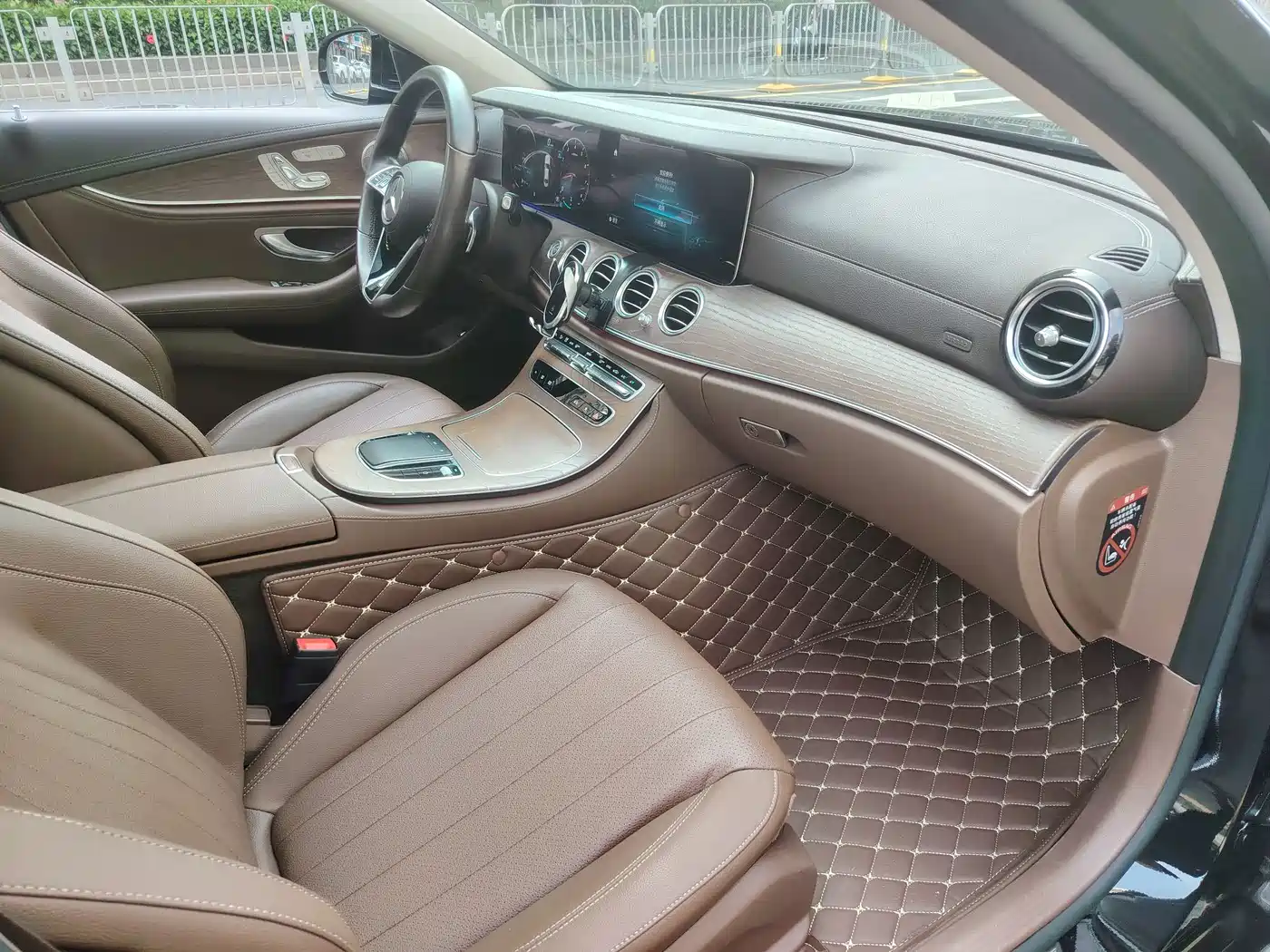 Mercedes-Benz E-Class 2021 E 300 L Fashion фото 21
