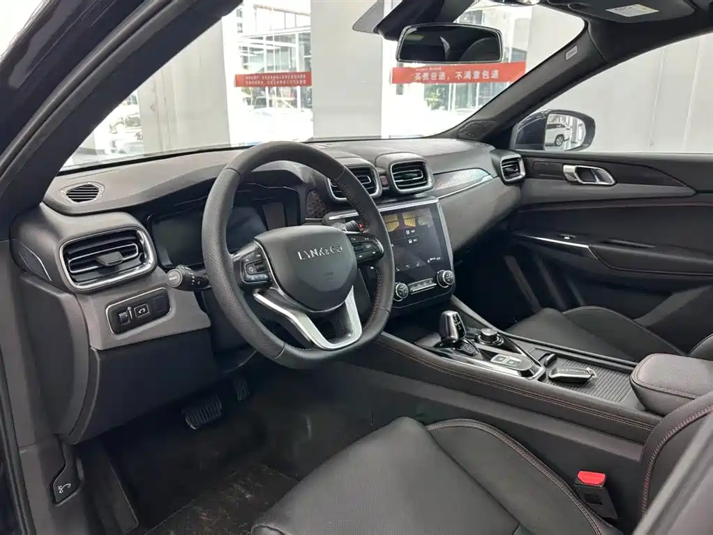 Lynk & Co 03 2018 1.5TD DCT Power Pro Version China V фото 5