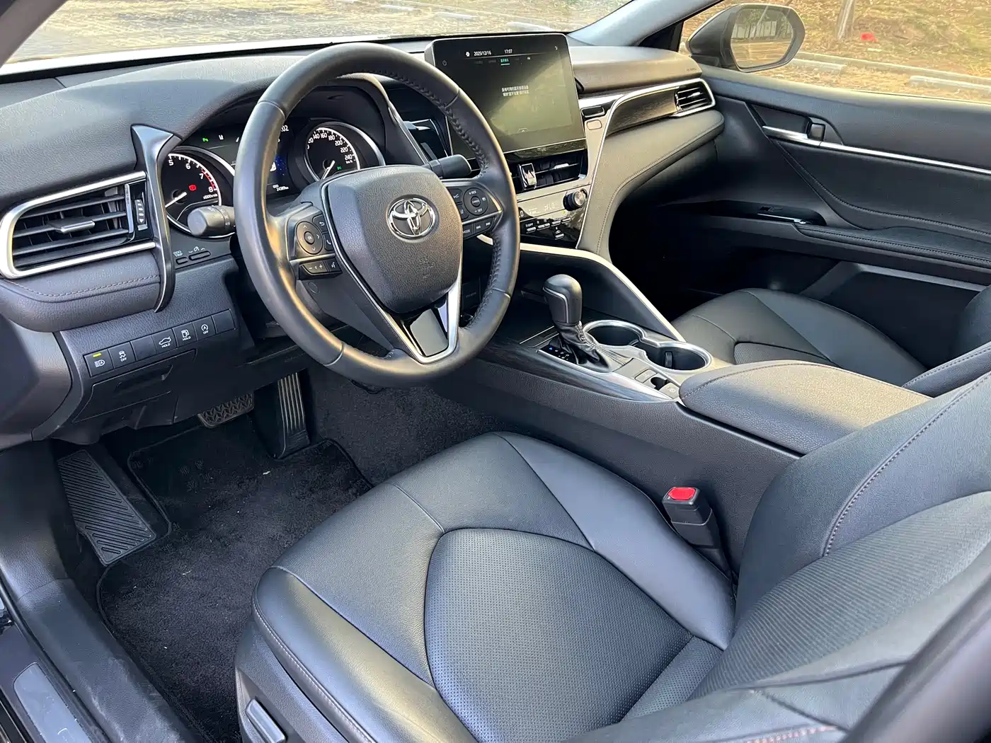 Toyota Camry 2021 2.0G Luxury Edition фото 11