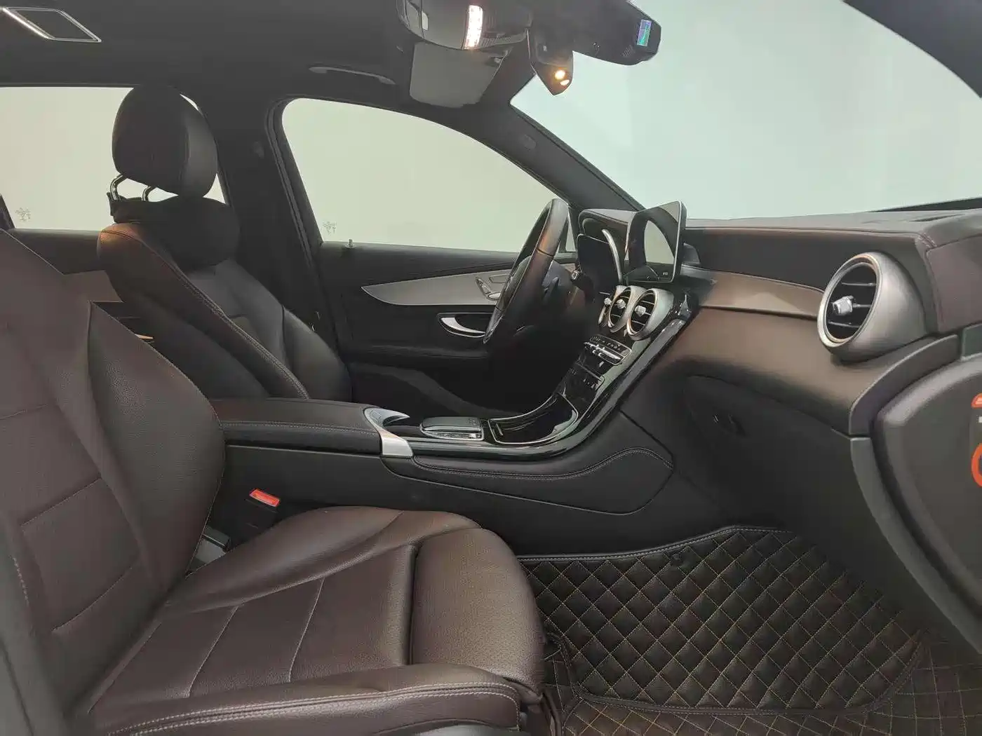 Mercedes-Benz GLC 2020 Facelift GLC 260 L 4MATIC Dynamic фото 20